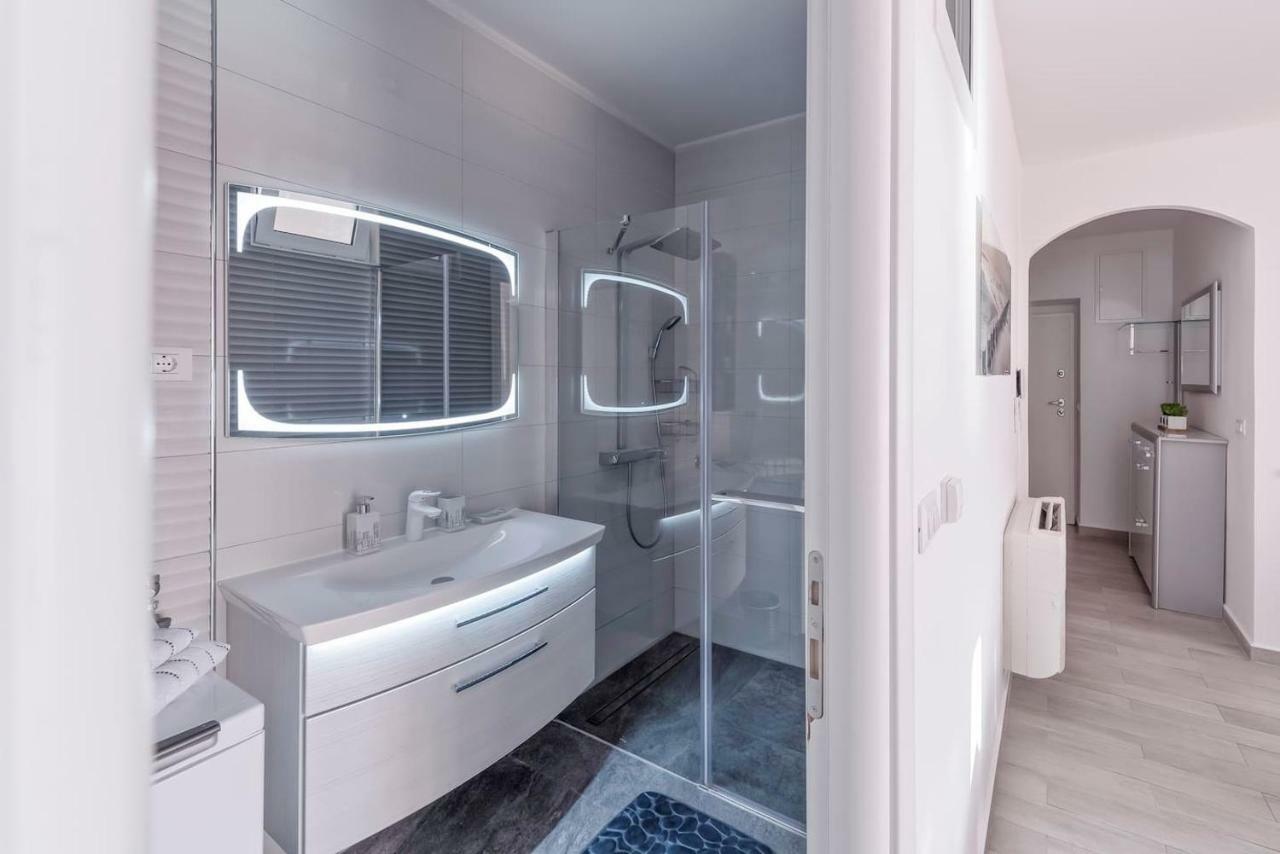 L'Aurora Luxury Apartment ซาดาร์ ภายนอก รูปภาพ