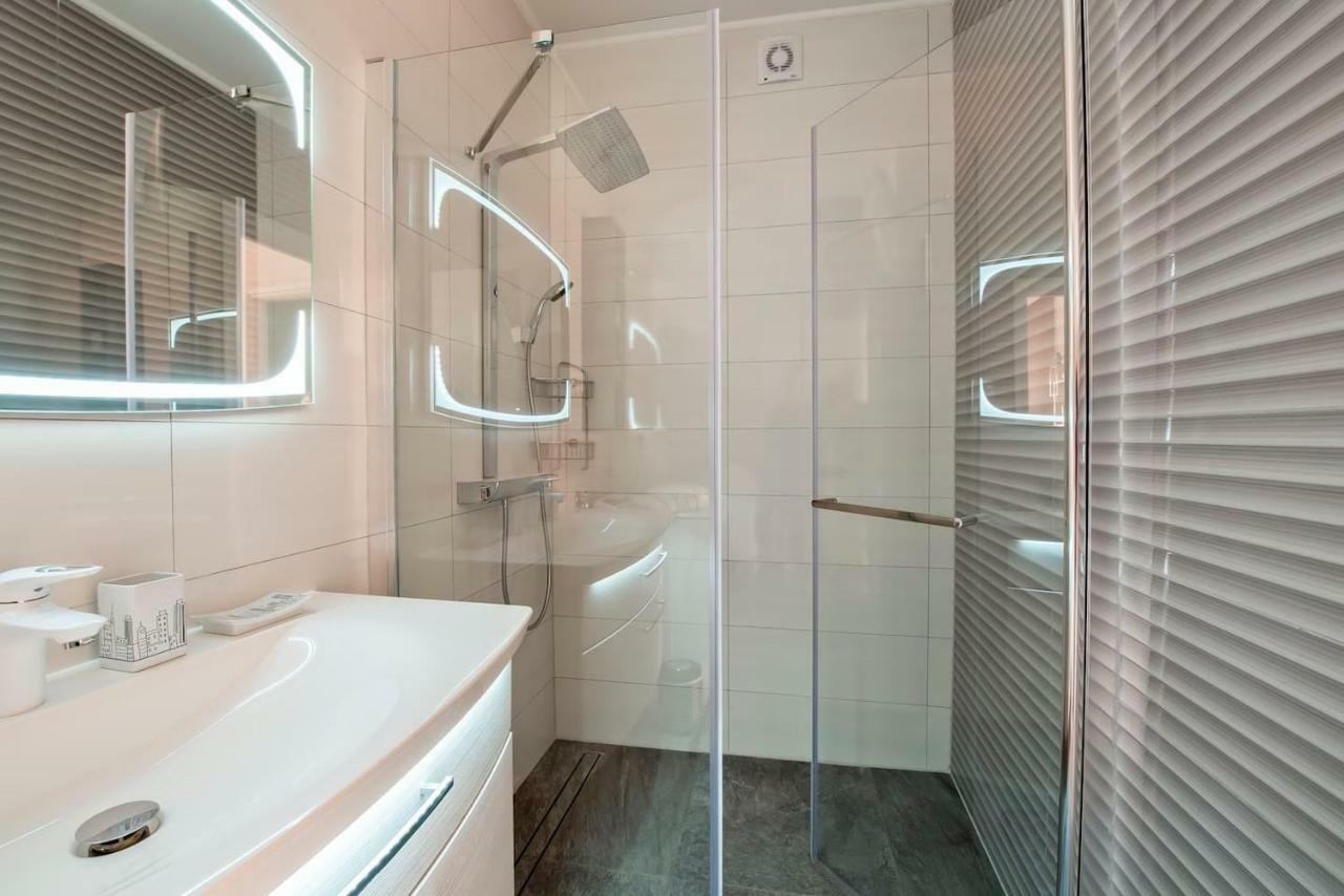 L'Aurora Luxury Apartment ซาดาร์ ภายนอก รูปภาพ