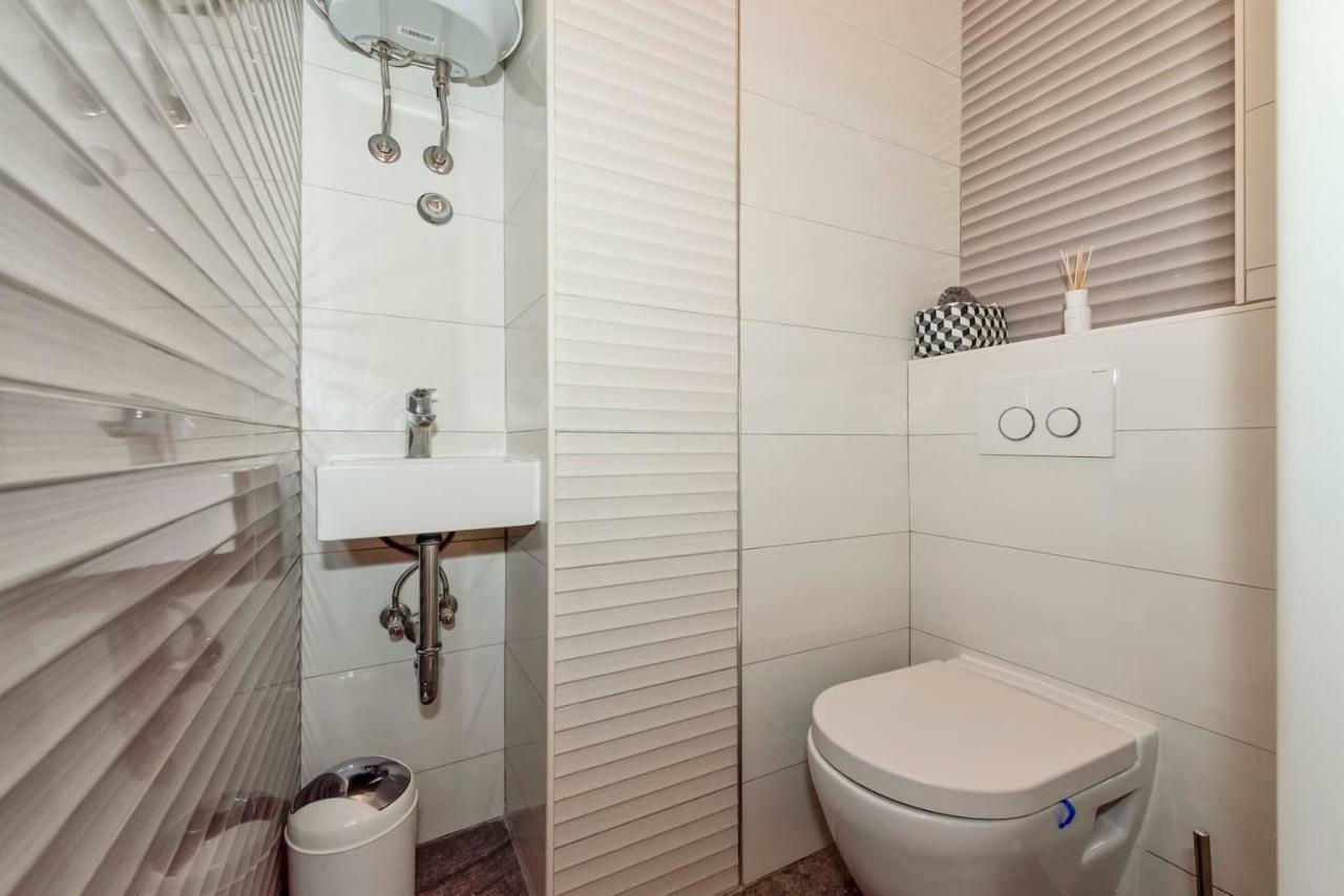L'Aurora Luxury Apartment ซาดาร์ ภายนอก รูปภาพ